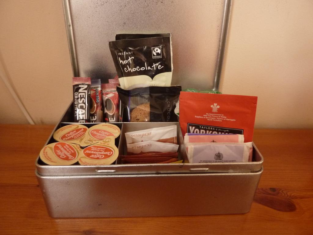 Bridge House B&B チェルトナム エクステリア 写真