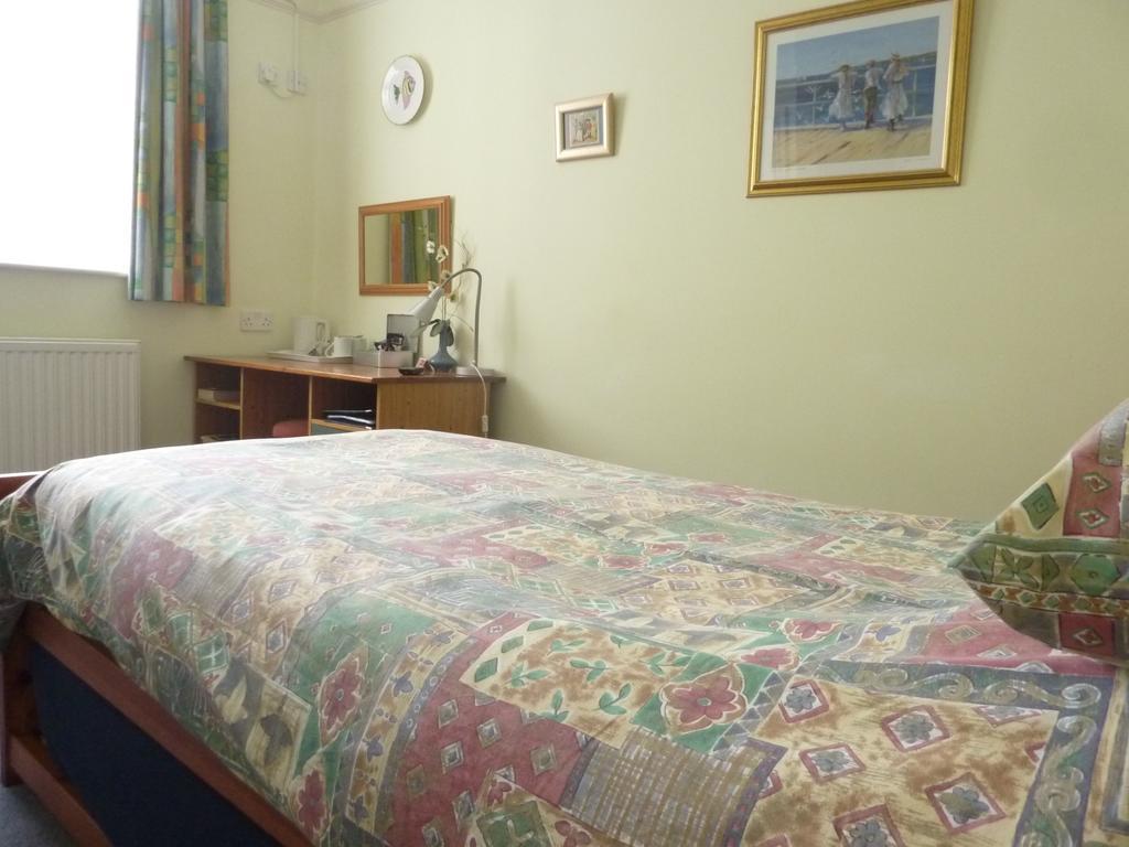 Bridge House B&B チェルトナム エクステリア 写真